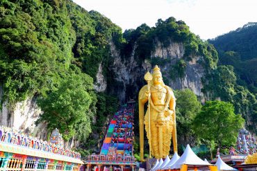 Batu Cave - Paket Tour 2 negara - Agatha Tour