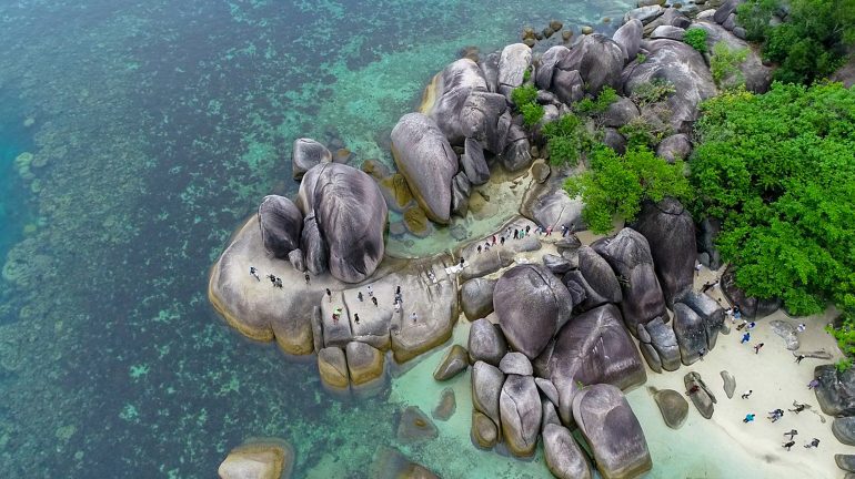 Paket Tour Enjoy Belitung 3 Hari 2 Malam - Agatha Tour