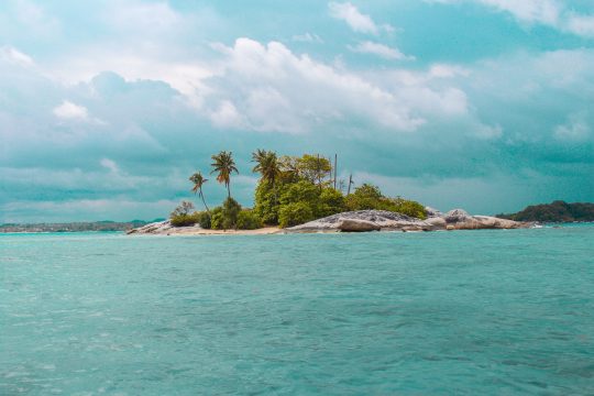 Alasan Pilih berwisata di Belitung - Agatha Tour