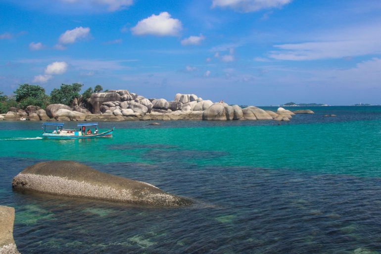 Paket tour belitung - Destinasi Wisata di Kecamatan sijuk yang wajib kamu Kunjungi - Agatha Tour