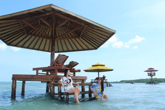 gazeebo-chicas-beach