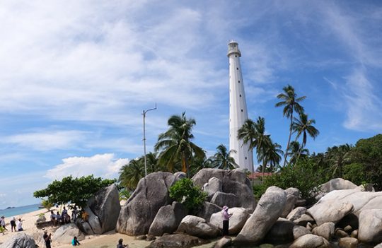 Paket Tour Belitung Pulau Leebong 3 hari 2 malam Murah