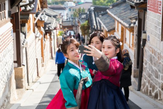 Bukchon Hanok Village - paket liburan ke korea