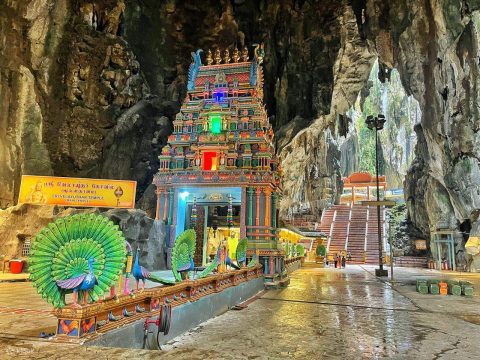 paket eisata 2 negara genting highland batu caves