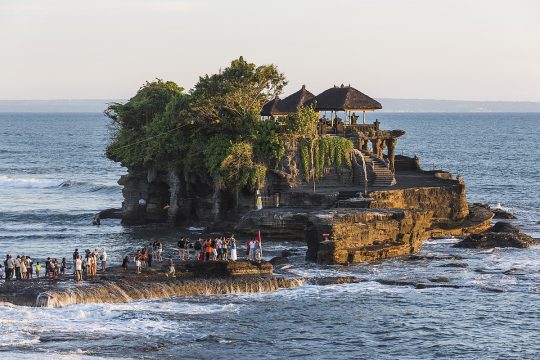 tanah lot Bali