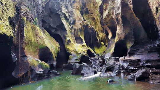 tempat wisata di bali terbaru the hidden canyon beji guwang