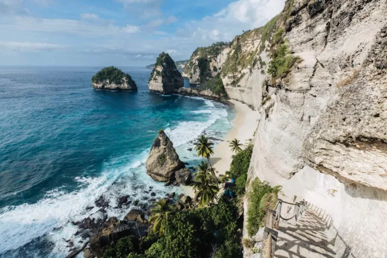 trip bali nusa penida - diamond beach