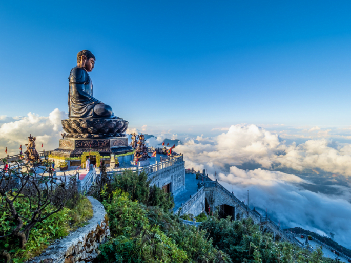 Vietnam-Sapa-Fansipan-Mountain